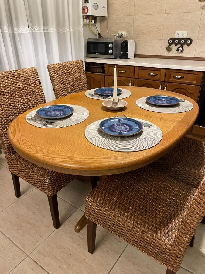 アルバ・ユリアApartament Yannisアパートメント エクステリア 写真